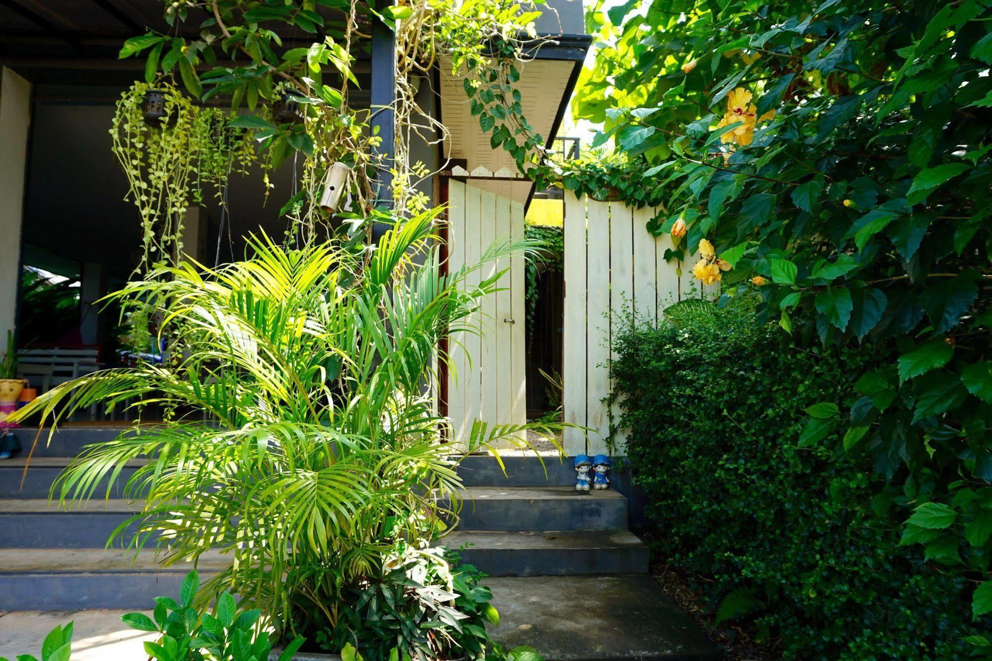 Lom La Lanta Hotel Ko Lanta Exterior foto