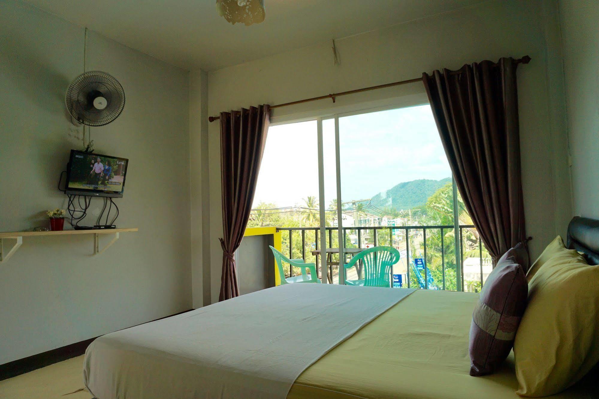 Lom La Lanta Hotel Ko Lanta Exterior foto